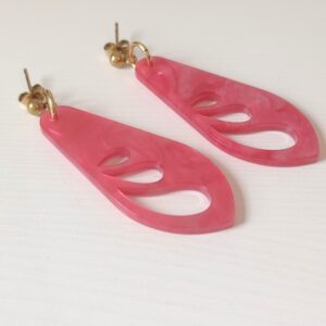 Pendientes Mariposa Rojos hechos a mano en resina artesanal roja perlada y acero inoxidable dorado